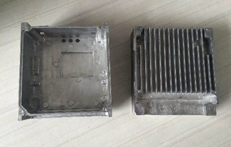 铝压铸汽车电控箱体外壳